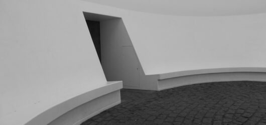 Why the Colosseum’s Travertine Still Impresses Modern Architects