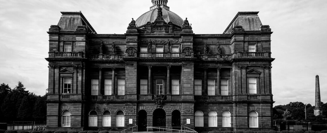 Reflective Marvels: How the British Museum’s Portland Stone Facade Redefines Classic Architecture
